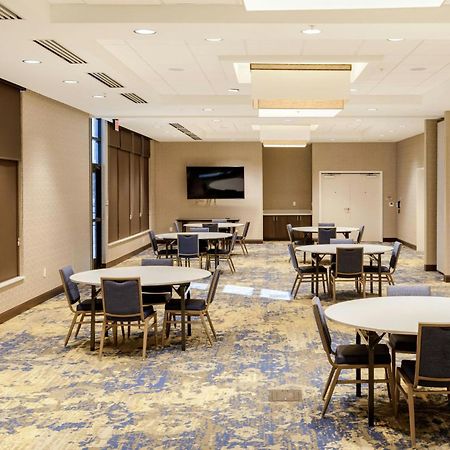 Springhill Suites By Marriott Topeka Southwest Екстер'єр фото