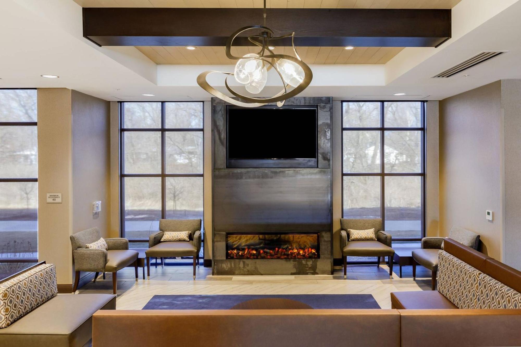 Springhill Suites By Marriott Topeka Southwest Екстер'єр фото
