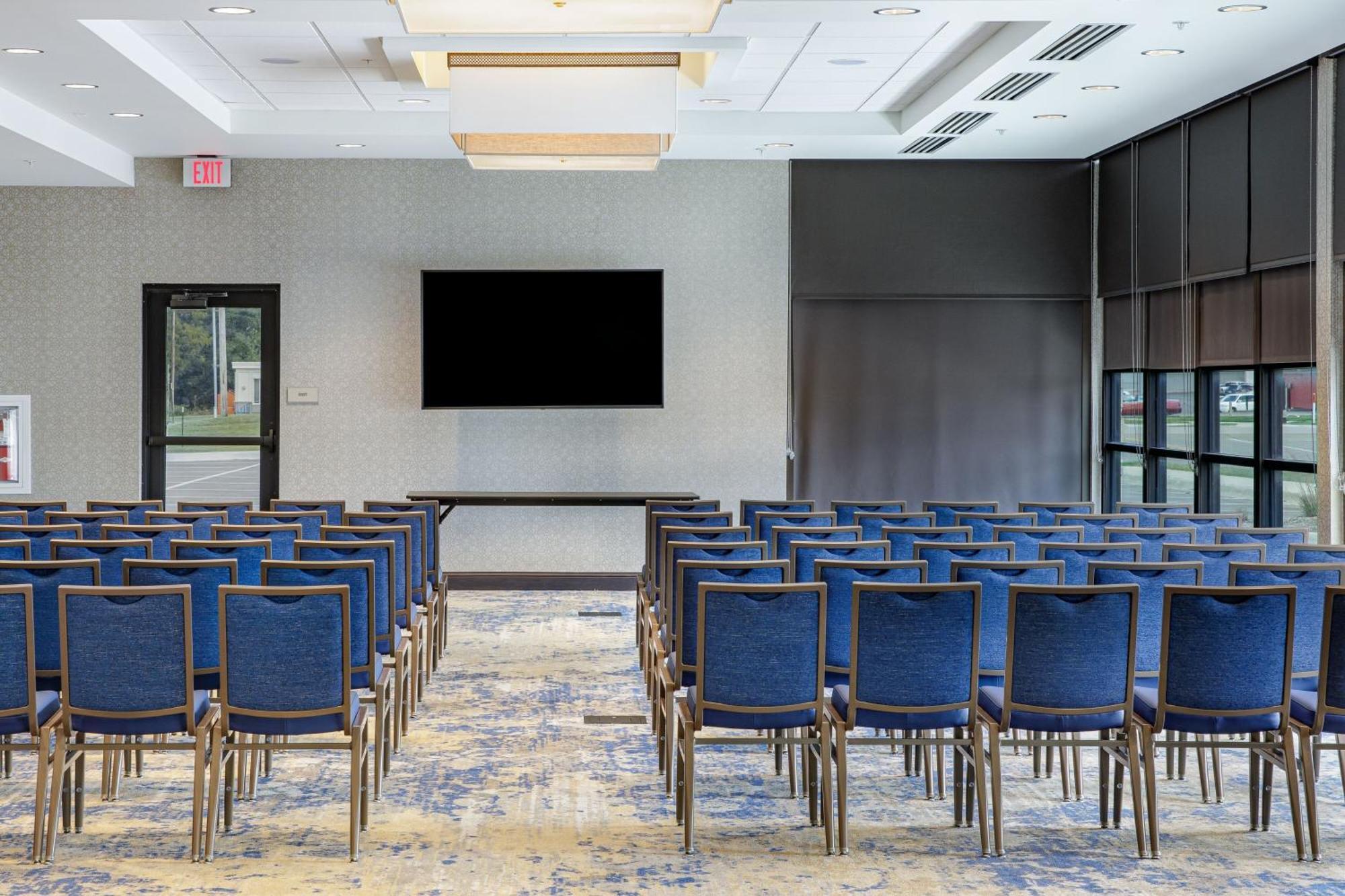 Springhill Suites By Marriott Topeka Southwest Екстер'єр фото