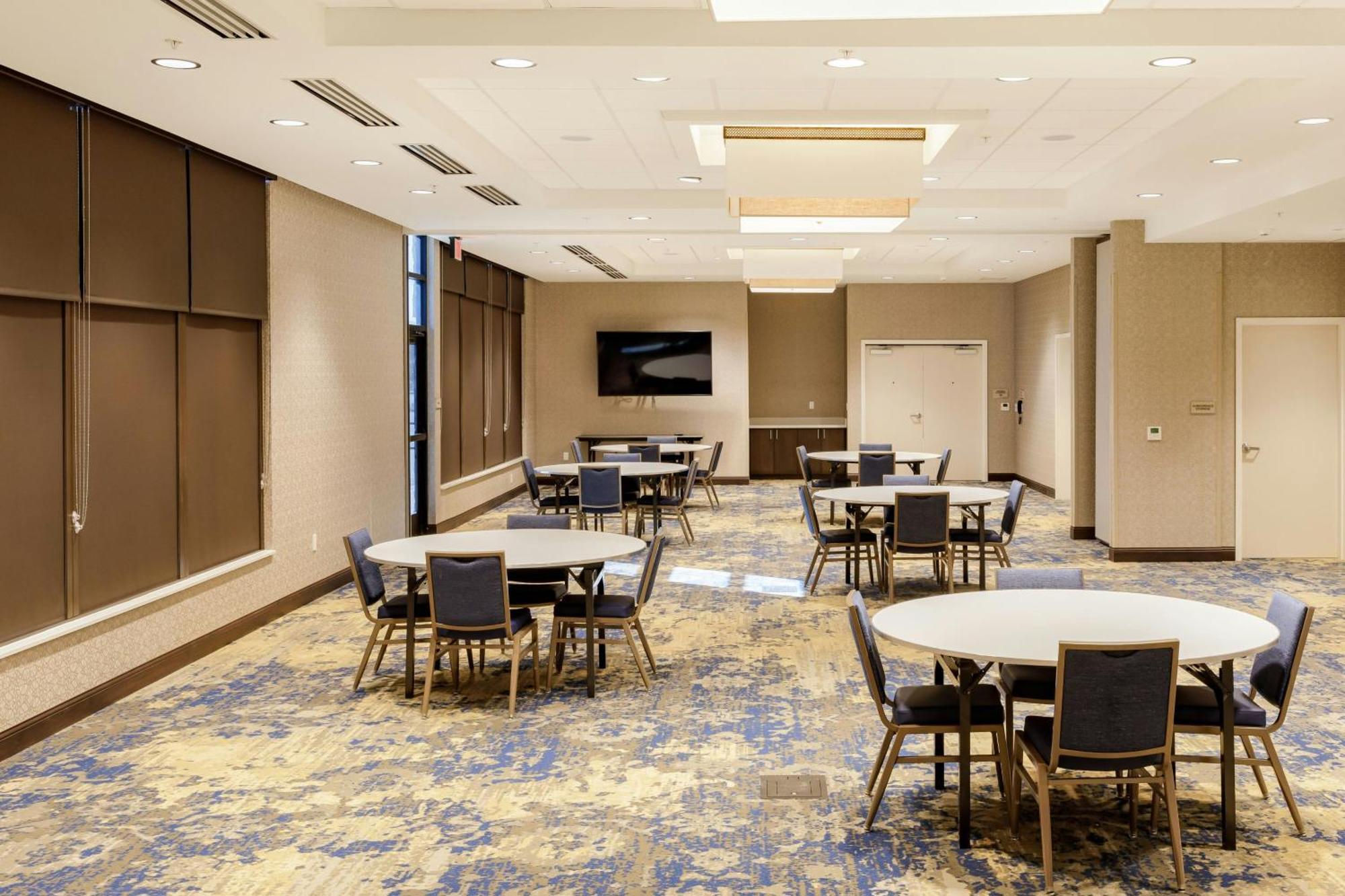 Springhill Suites By Marriott Topeka Southwest Екстер'єр фото